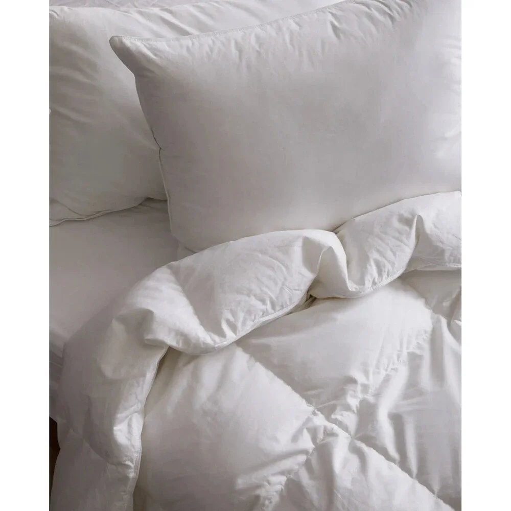 NWT QUINCE PREMIUM DUCK DOWN COMFORTER KING / CAL KING INSERT ALL SEASON $224